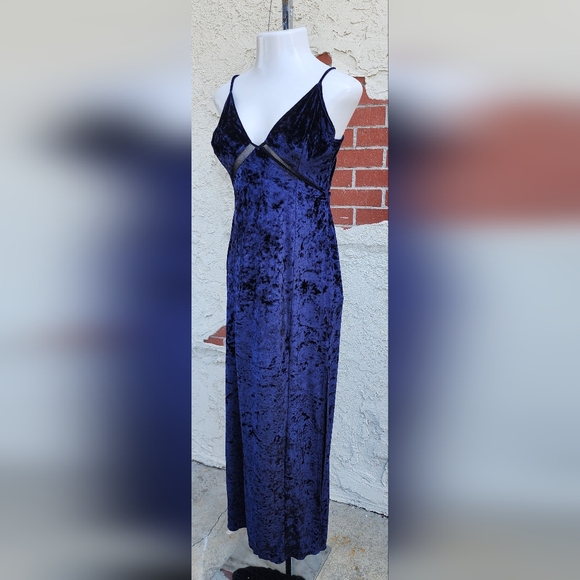 Large fit Medium? Intimately FREE PEOPLE Low Key Crushin Velvet Maxi Dress BLUE - Picture 6 of 16